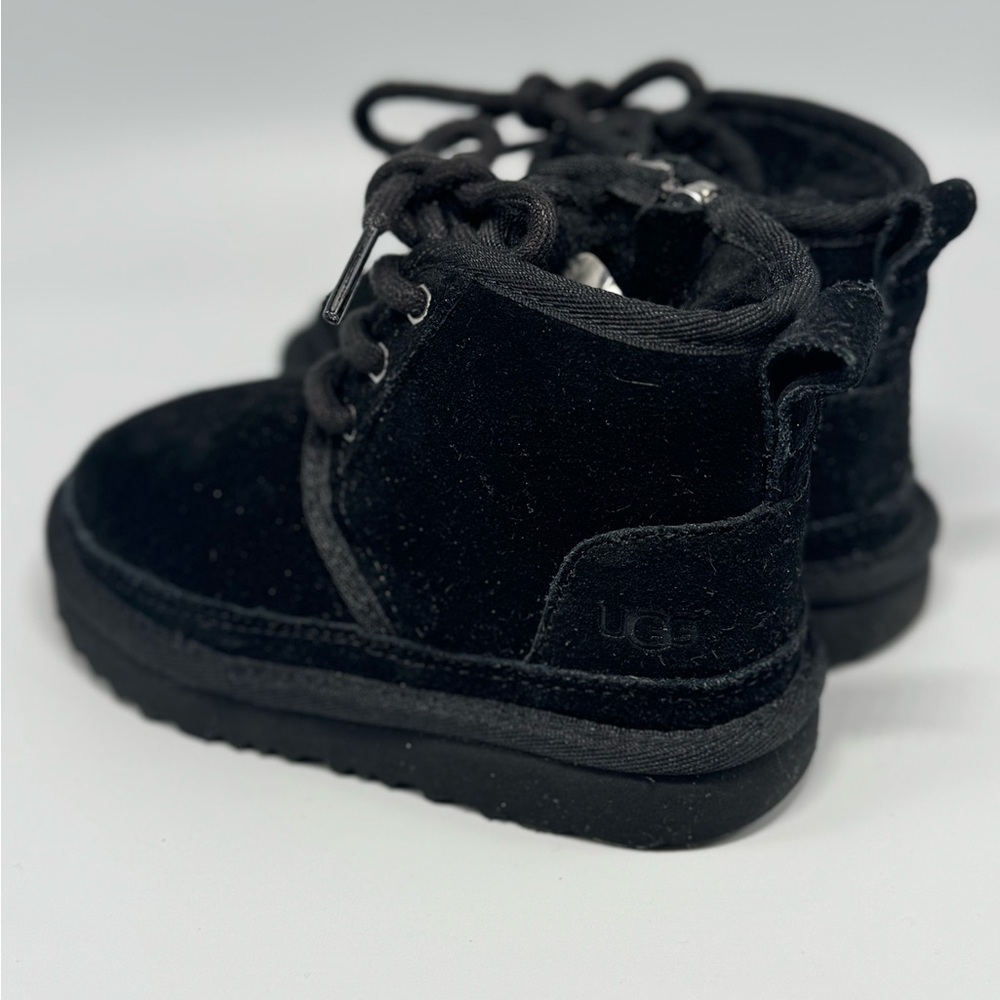 Brand New Stylish Black Suede Neumel II Ugg Boots